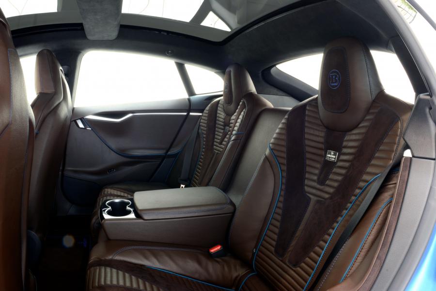  Tesla Model S by Brabus 2015 года  (фото 9 из 11)